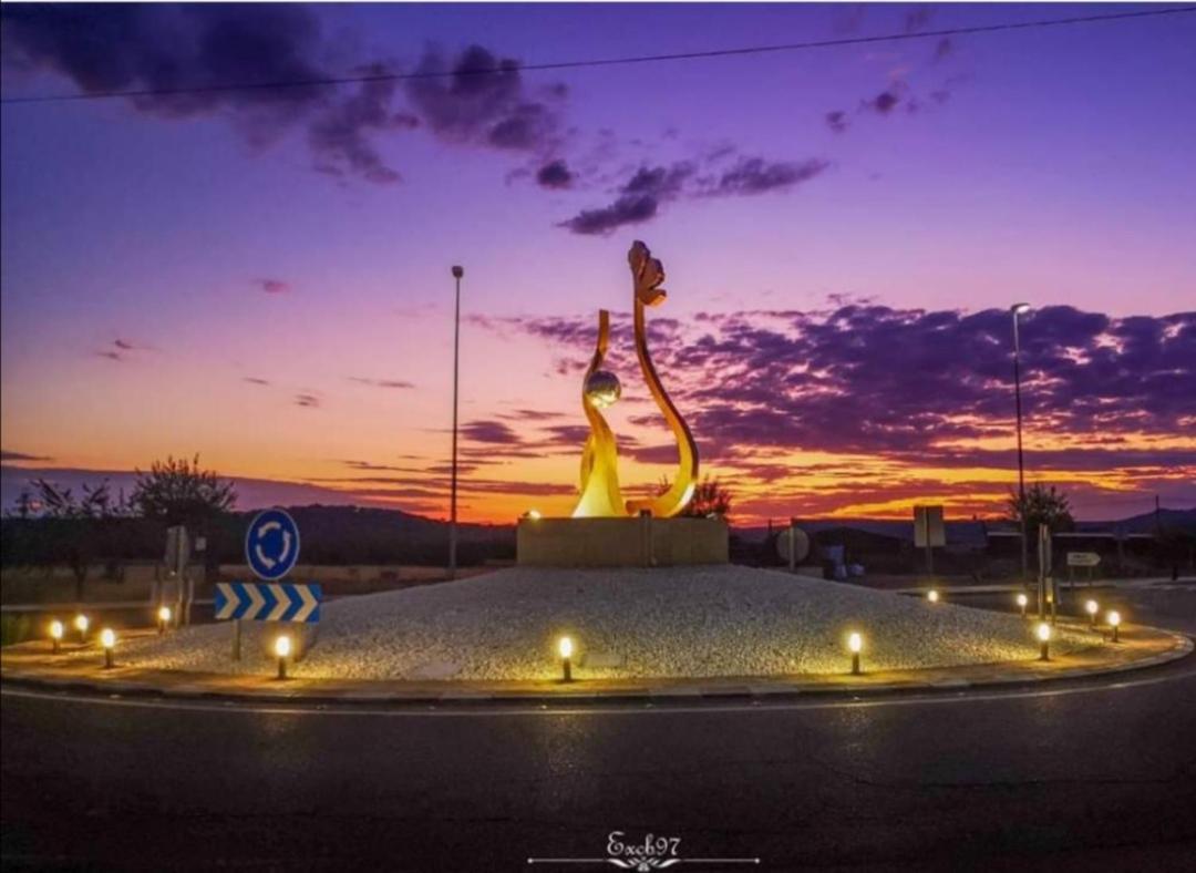 Casa Rural La Plaza Almoharin Exteriör bild